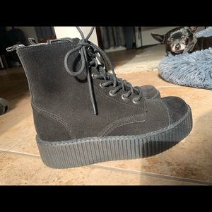 Tuk footwear suede platform creepers size 8